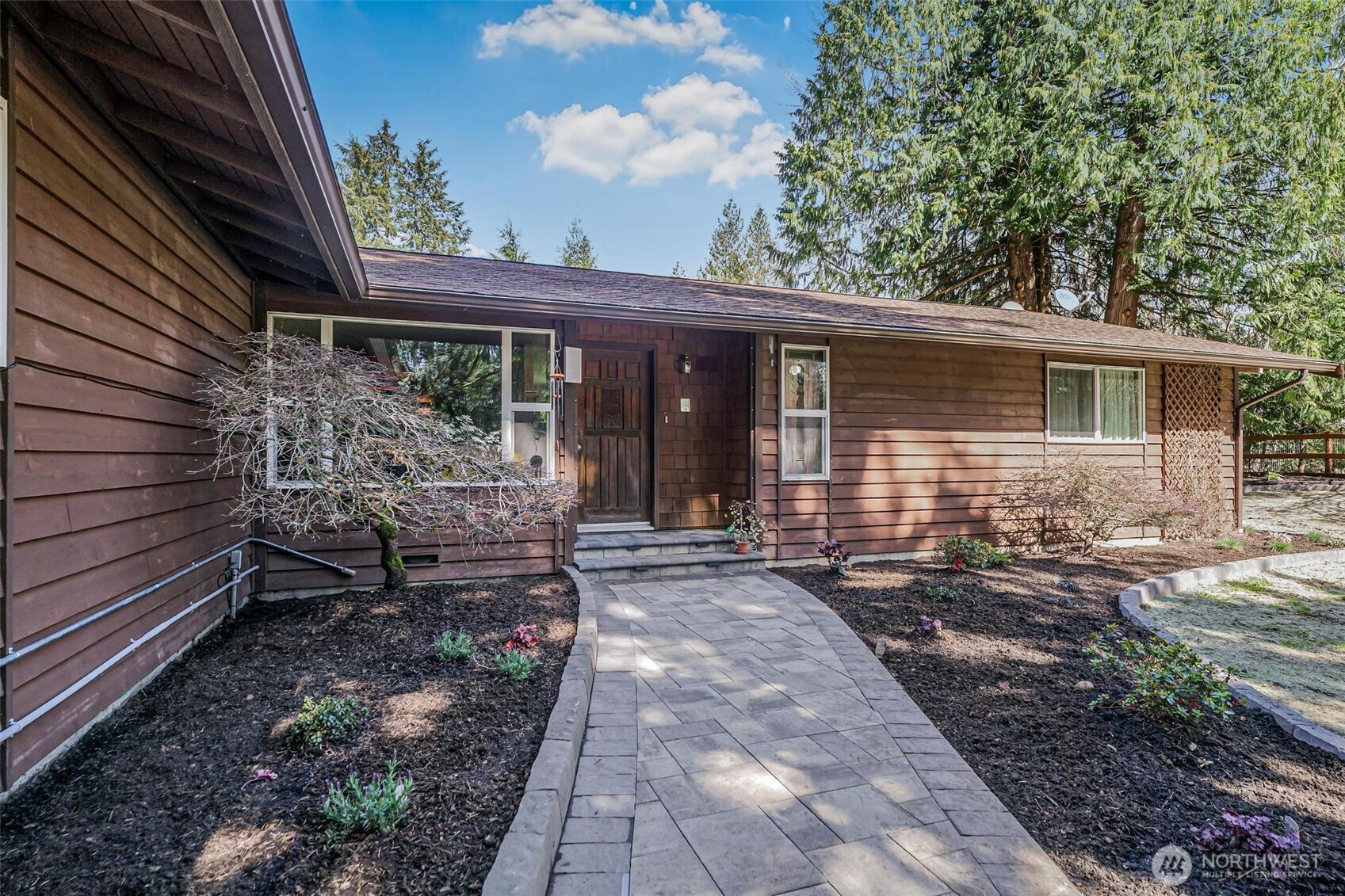 23326 SE 199th Street , Maple Valley, WA 98038