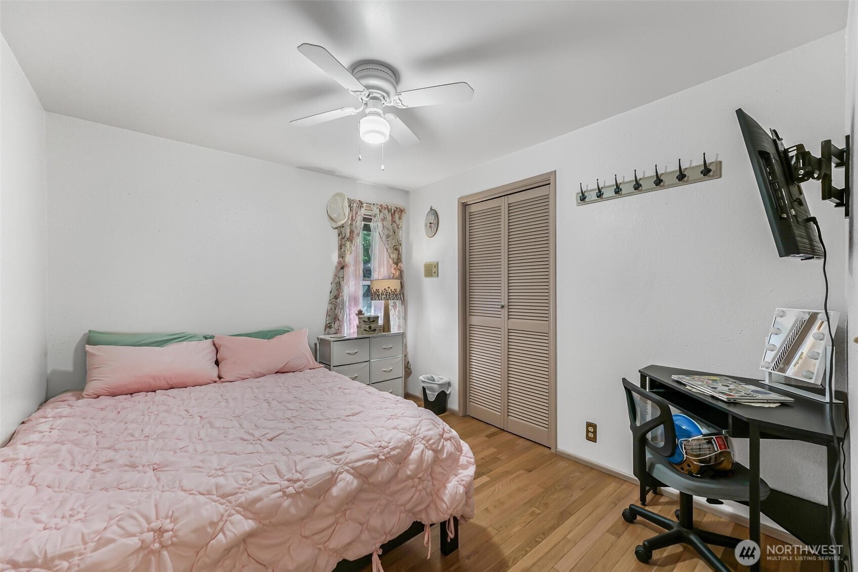 23326 SE 199th Street , Maple Valley, WA 98038