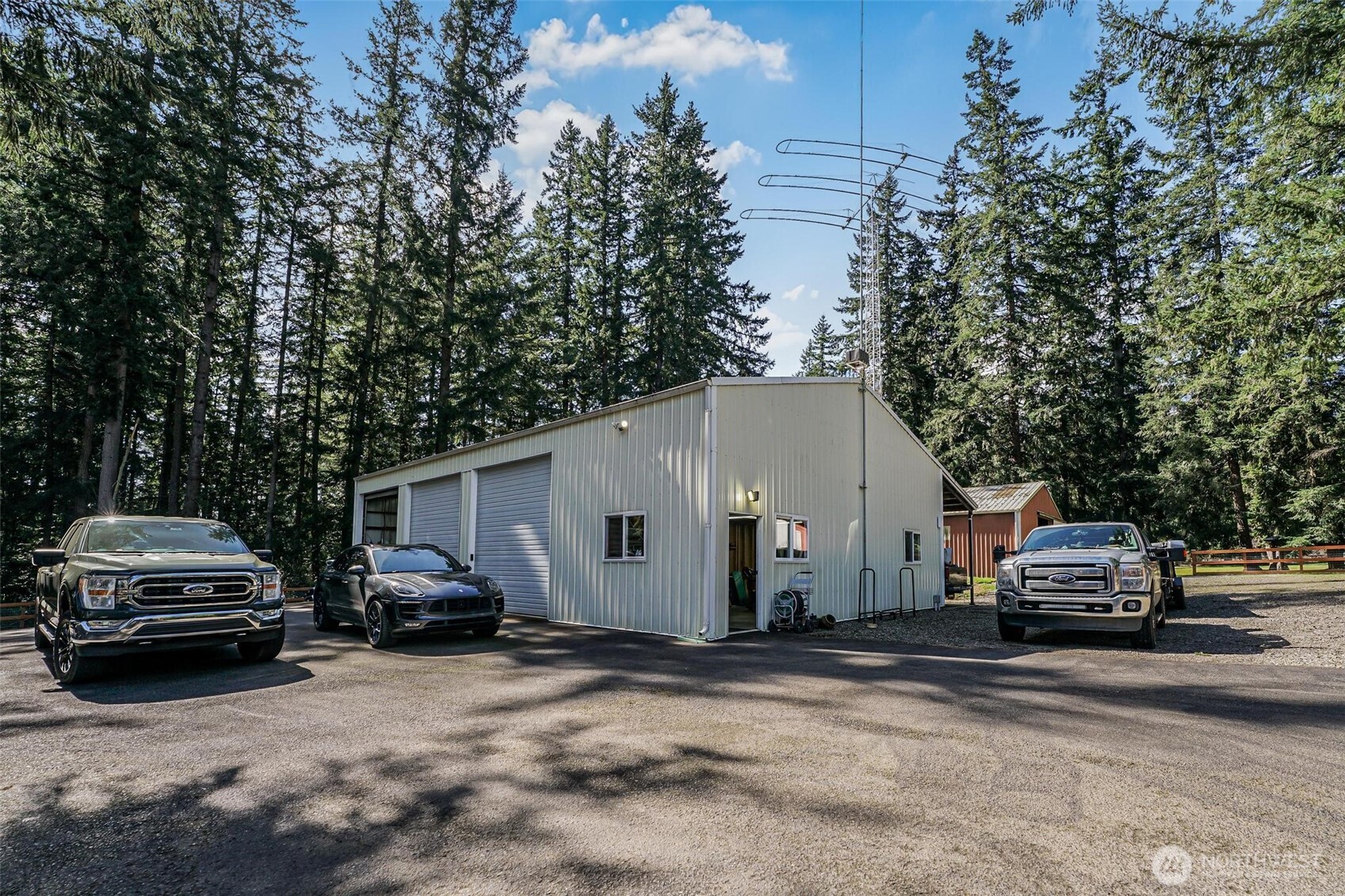 23326 SE 199th Street , Maple Valley, WA 98038