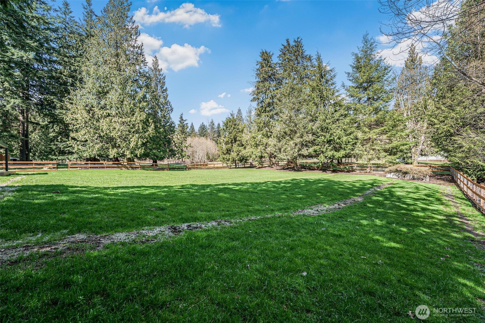 23326 SE 199th Street , Maple Valley, WA 98038