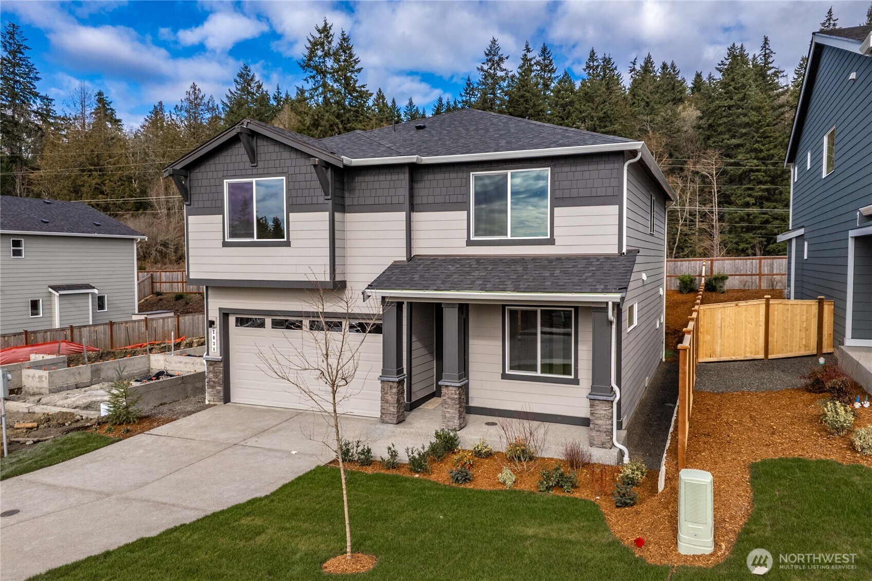 2034 NE Norseman Way , Poulsbo, WA 98370