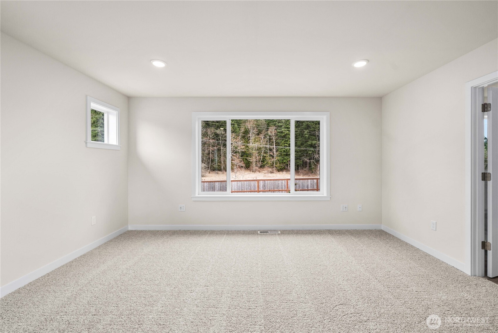 2034 NE Norseman Way , Poulsbo, WA 98370