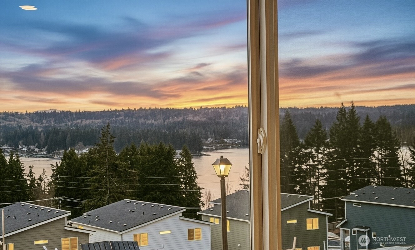 2034 NE Norseman Way , Poulsbo, WA 98370