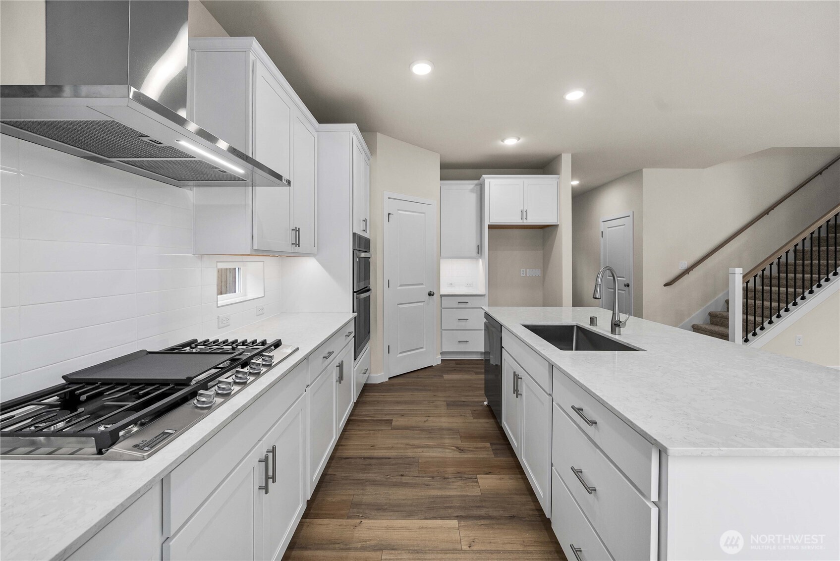 2034 NE Norseman Way , Poulsbo, WA 98370