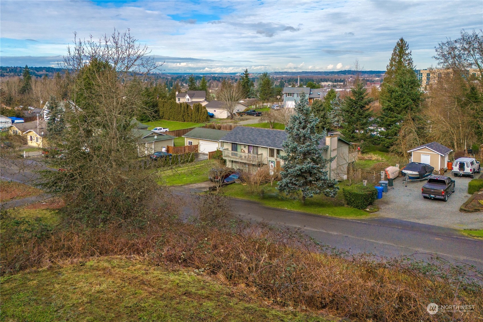 1900 5th Street SE, Puyallup, WA 98372