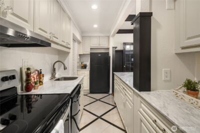 904 E Miller Street #2, Seattle, WA 98102 - Photo 11