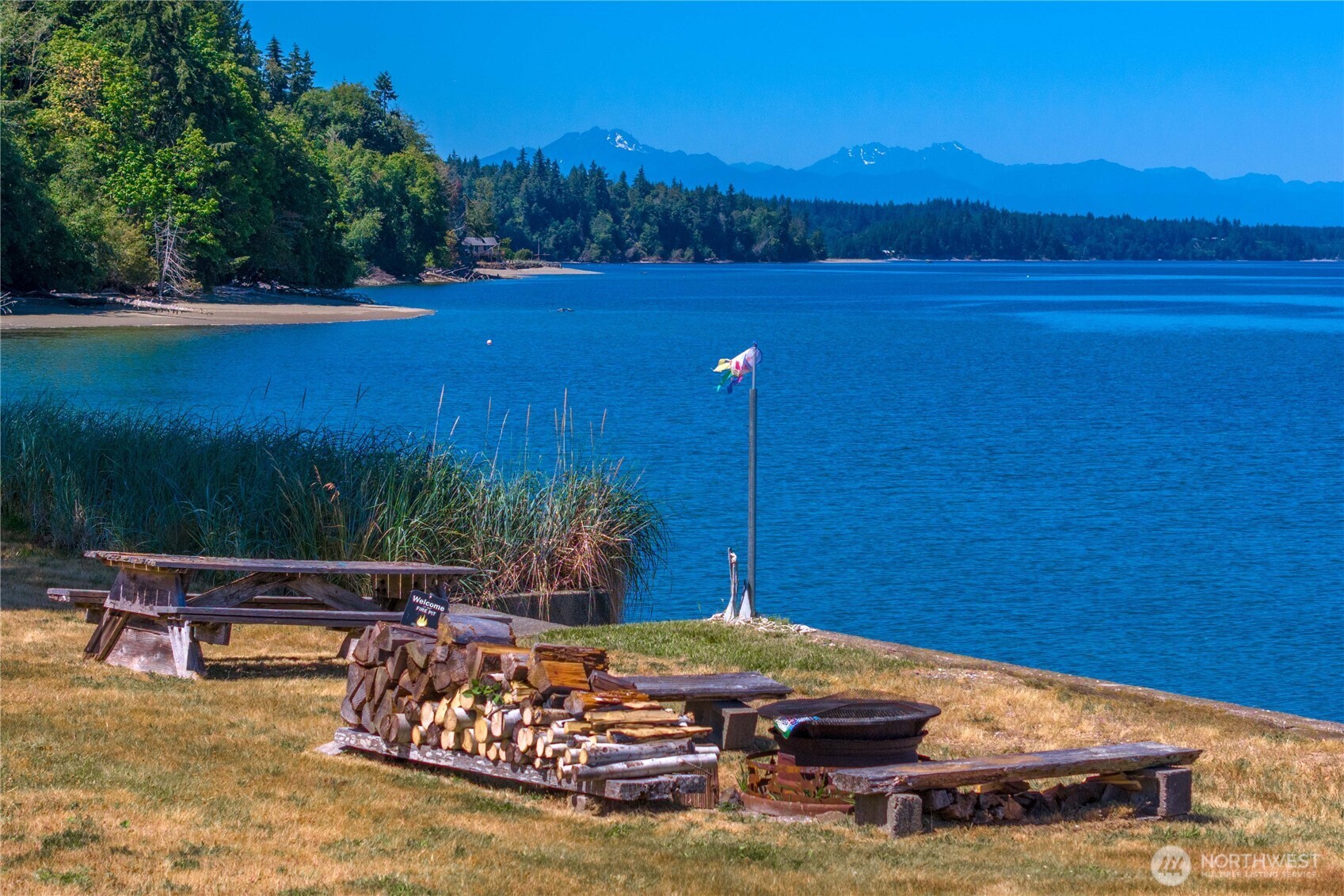 110 E Smith Cove Way , Shelton, WA 98584