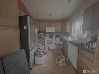 612 Sunset Avenue NE, Ocean Shores, WA 98569 - Photo 9