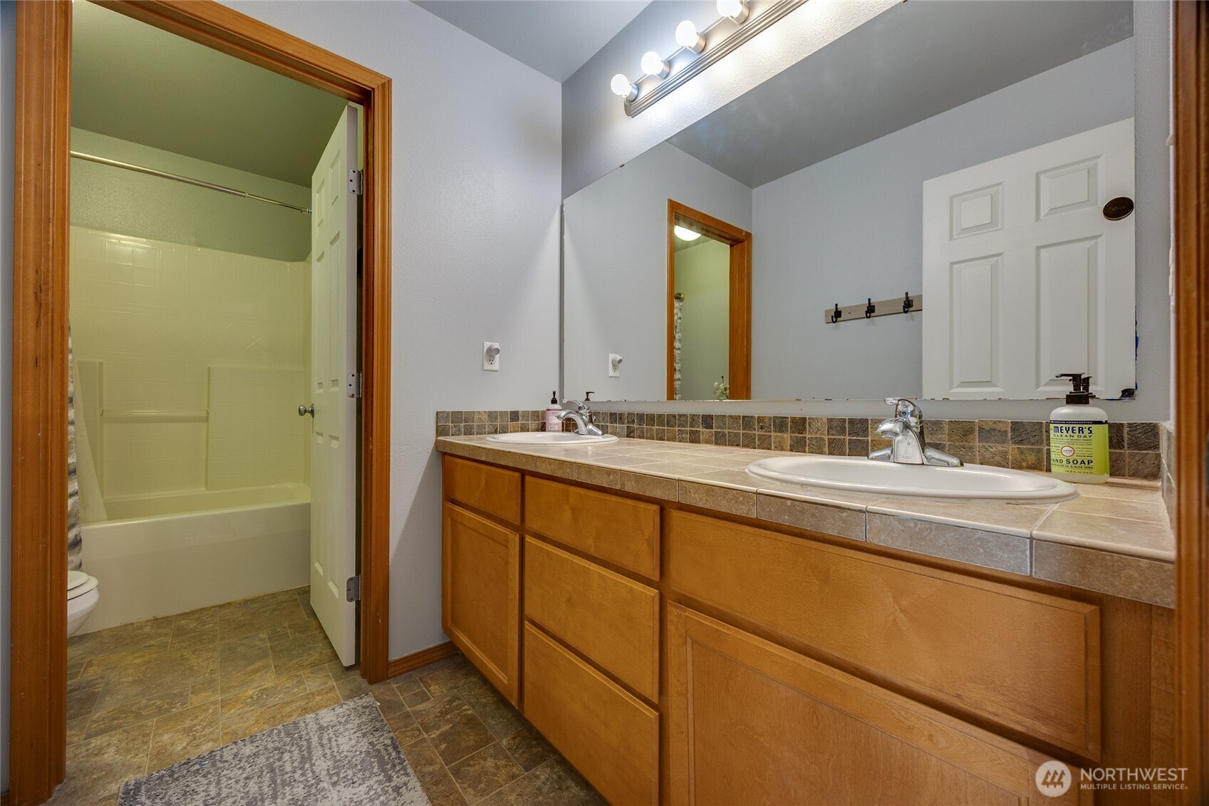 18623 87th Avenue Ct E, Puyallup, WA 98375