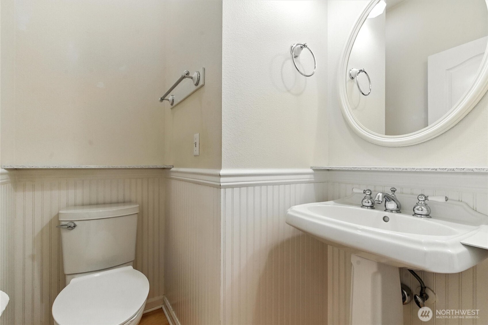 19795 4th Avenue NE, Poulsbo, WA 98370