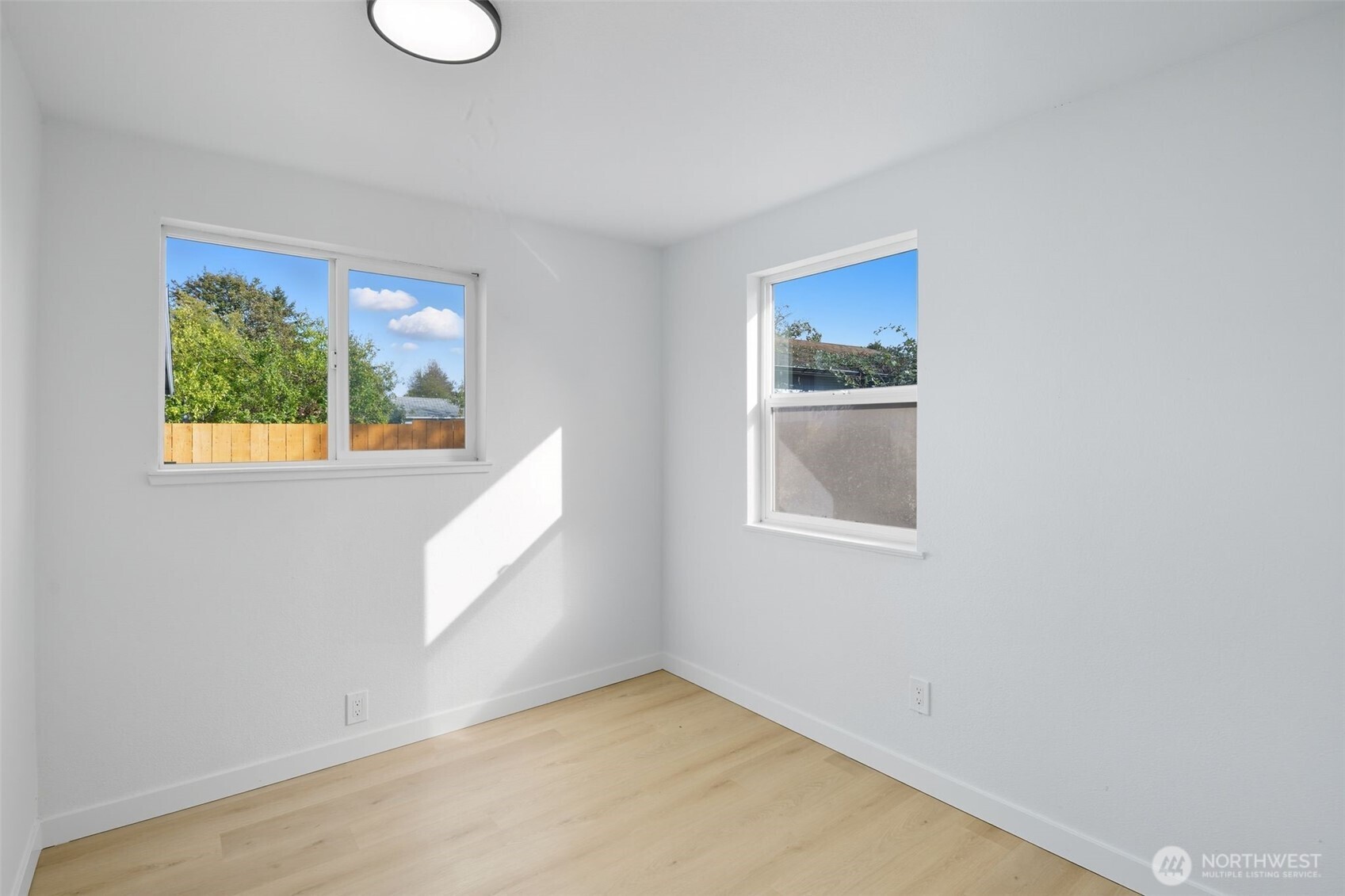 808 E 46th Street , Tacoma, WA 98404