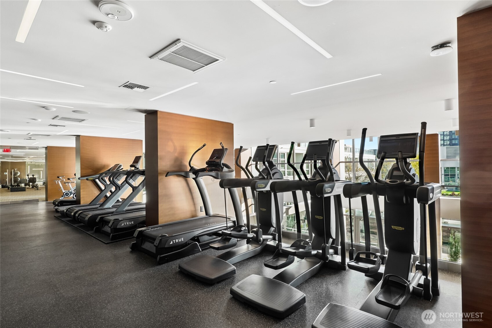 583 Battery Street #2807N, Seattle, WA 98121