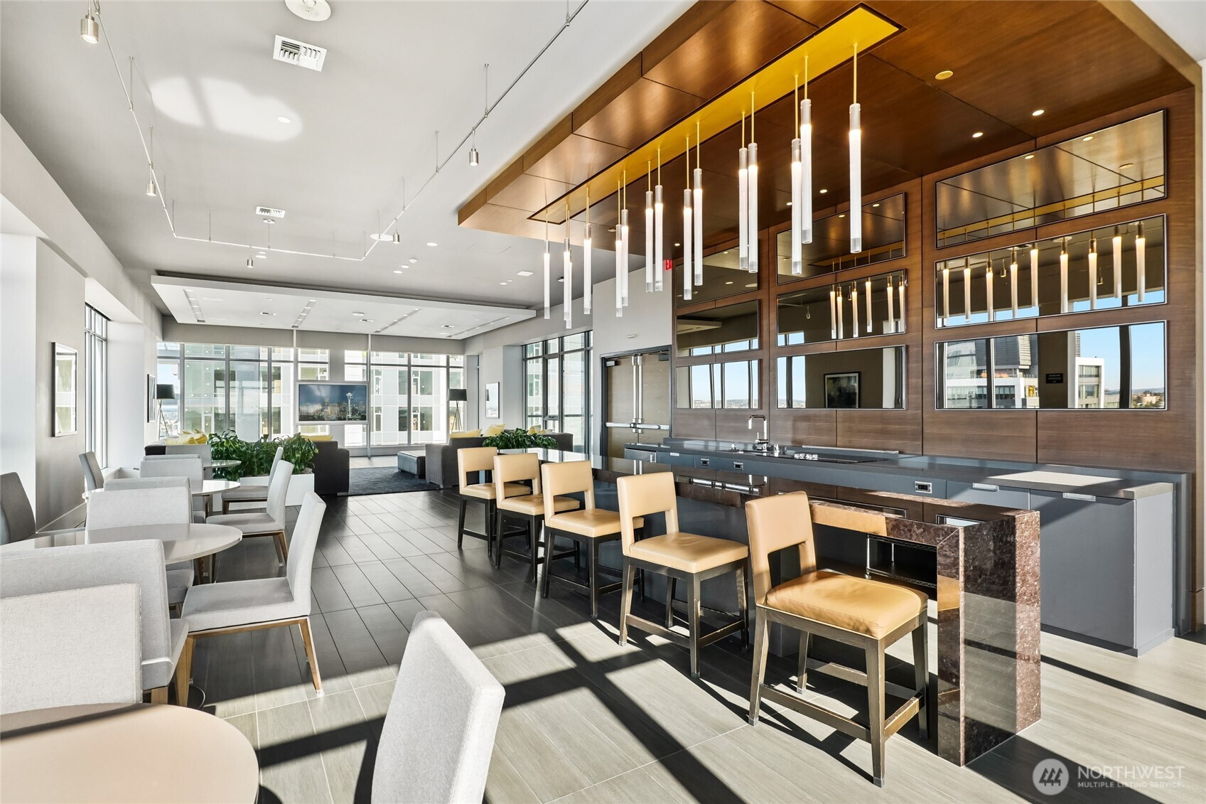 583 Battery Street #2807N, Seattle, WA 98121