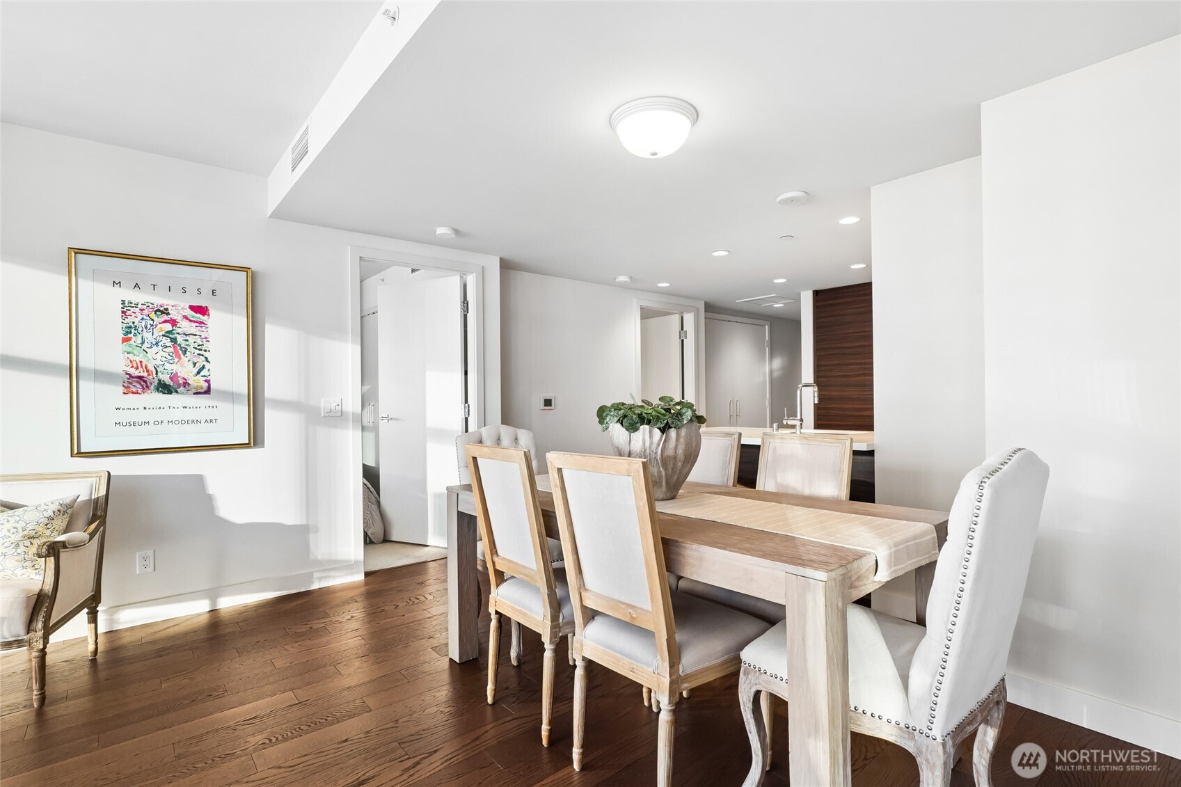 583 Battery Street #2807N, Seattle, WA 98121