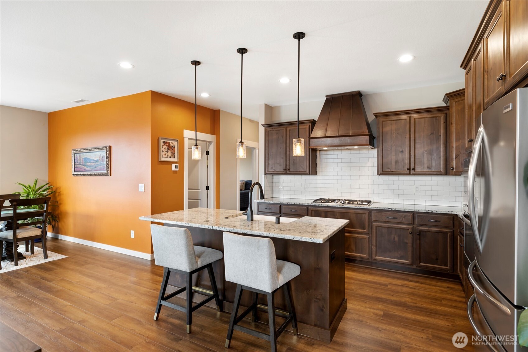 676 E White Oak Avenue , La Center, WA 98629