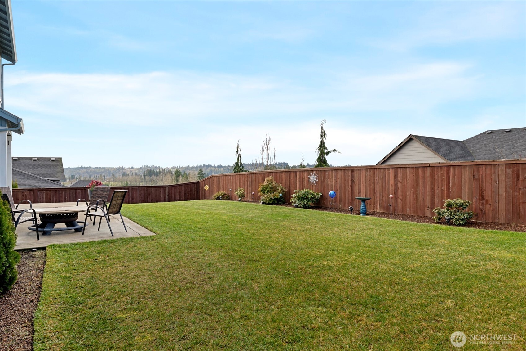 676 E White Oak Avenue , La Center, WA 98629