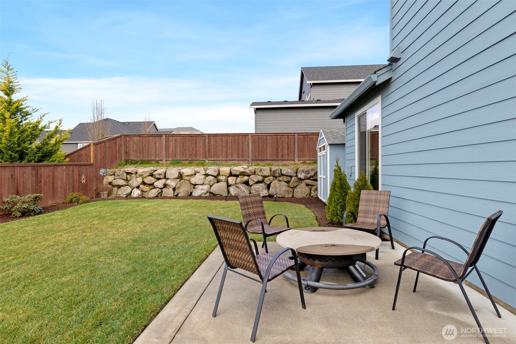 676 E White Oak Avenue , La Center, WA 98629