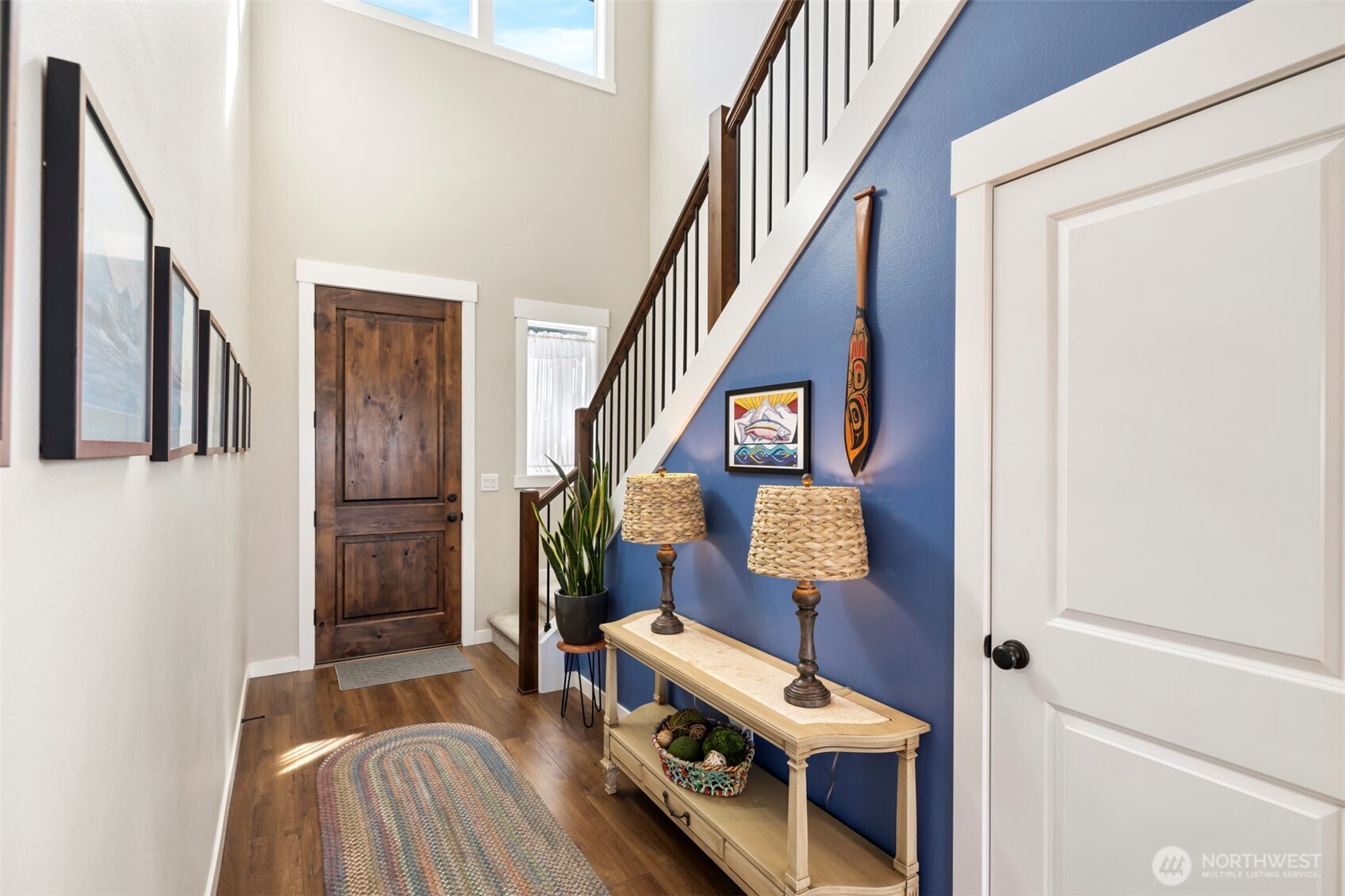 676 E White Oak Avenue , La Center, WA 98629