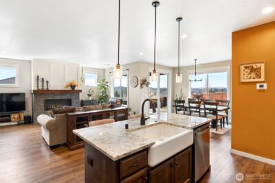 676 E White Oak Avenue , La Center, WA 98629 - Photo 10