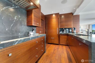 1300 University Street #11A, Seattle, WA 98101 - Photo 11