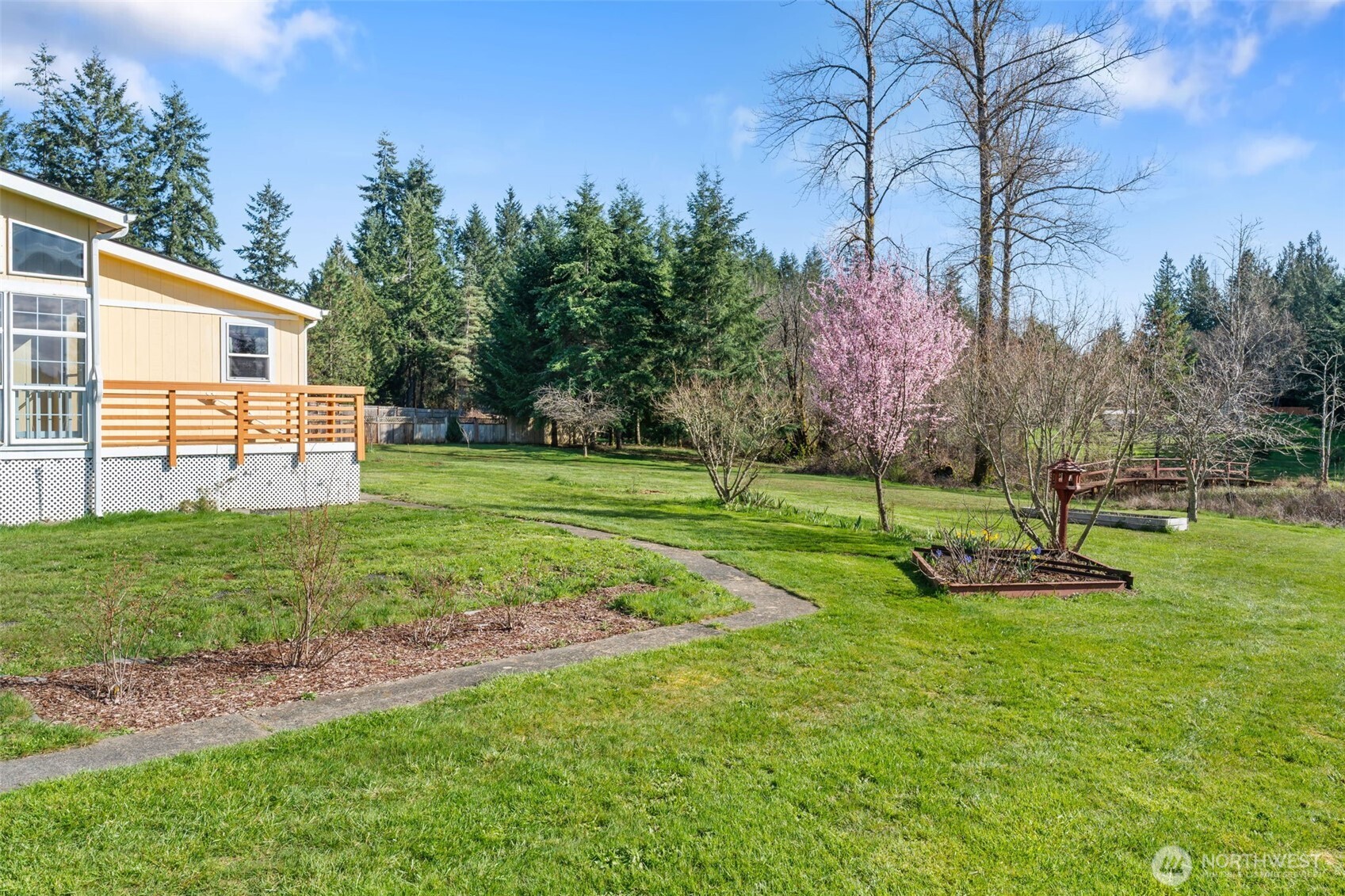 280 Antrim Road , Winlock, WA 98596