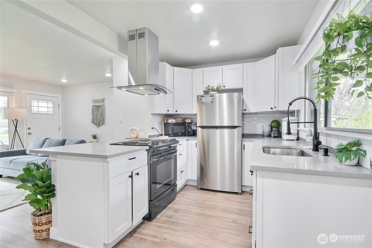 6801 -6803 Steilacoom Boulevard SW, Lakewood, WA 98499-2155