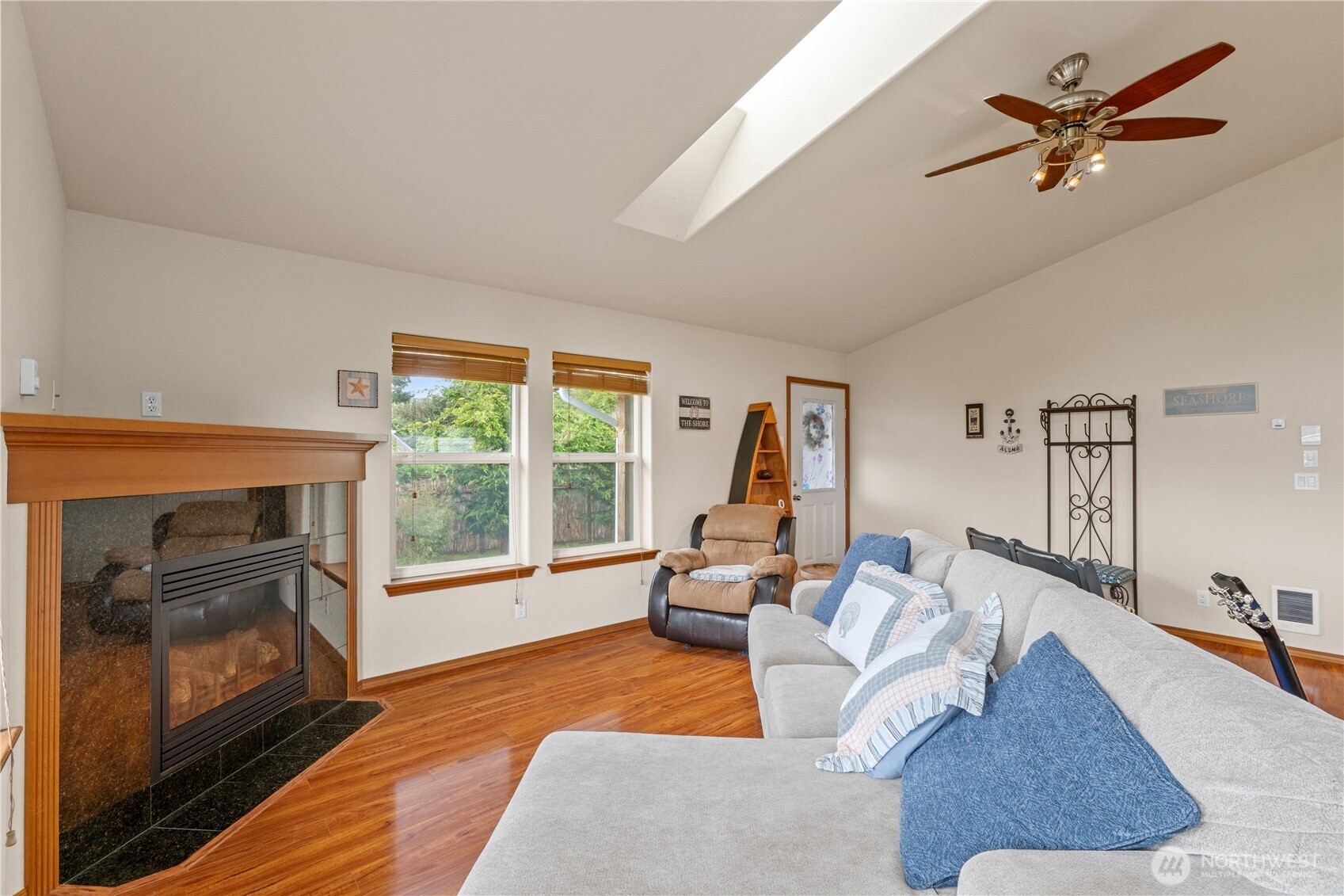 329 Cockle Street SW, Ocean Shores, WA 98569