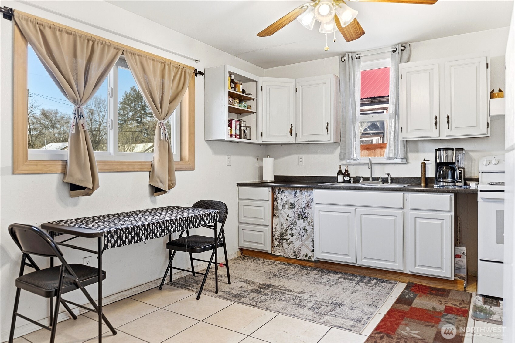 330 Edmonds Street , Omak, WA 98841