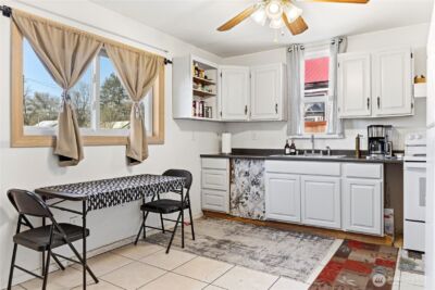330 Edmonds Street , Omak, WA 98841 - Photo 15