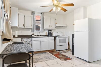 330 Edmonds Street , Omak, WA 98841 - Photo 17
