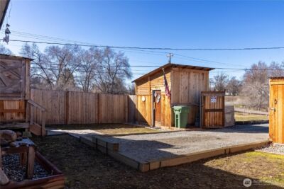 330 Edmonds Street , Omak, WA 98841 - Photo 8