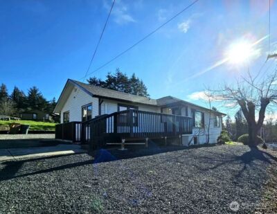 2914 Columbia Heights Road , Longview, WA 98632