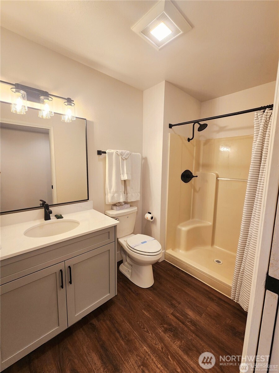 1 Lodge 636-E , Manson, WA 98831