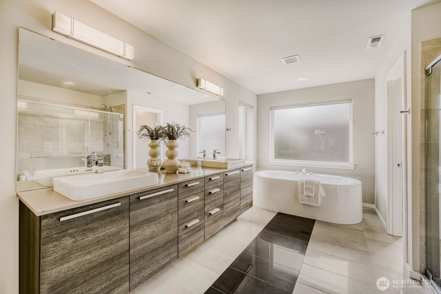 24818 237th Lane SE, Maple Valley, WA 98038