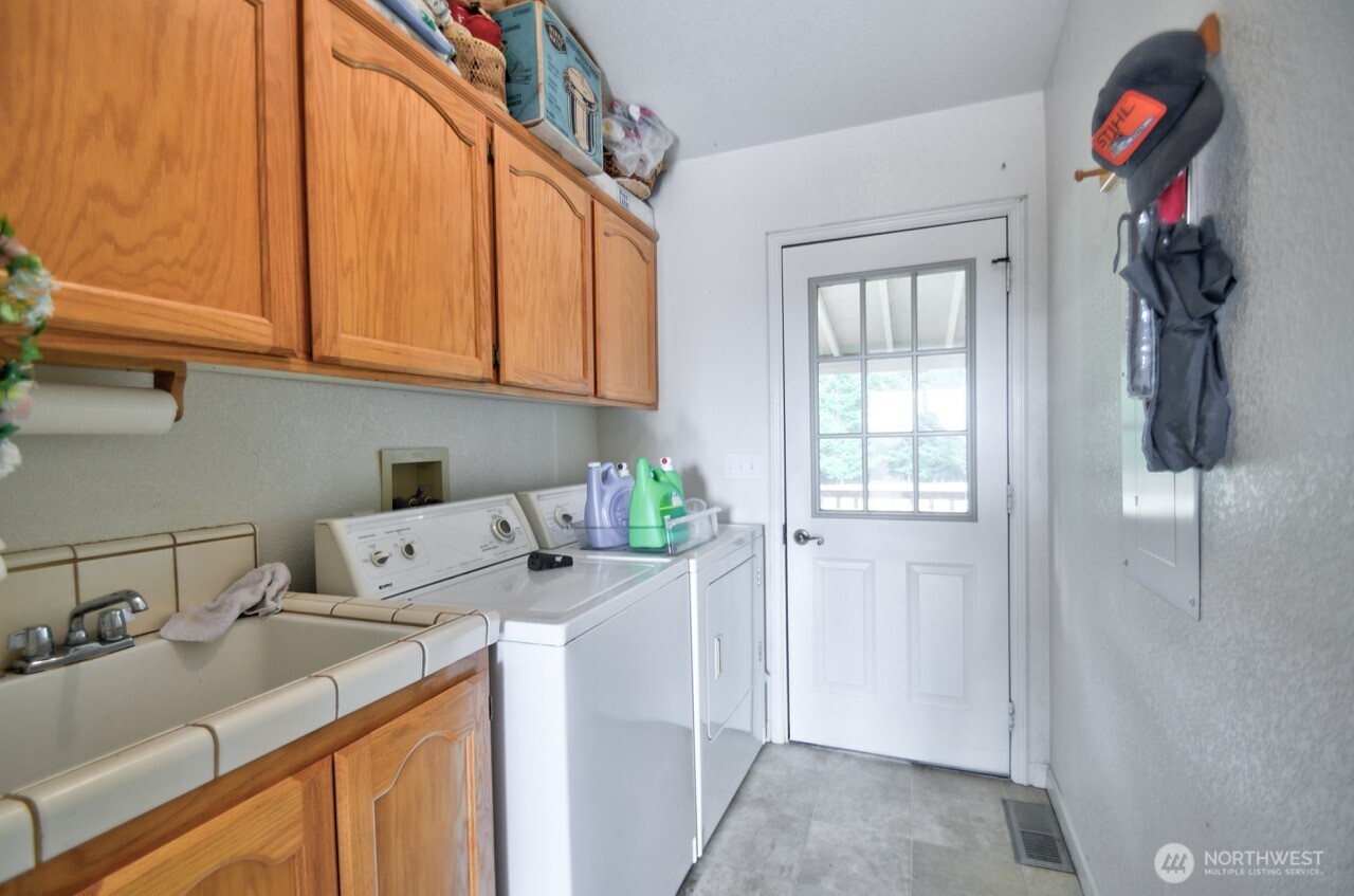 378 Burnt Ridge Road , Onalaska, WA 98570