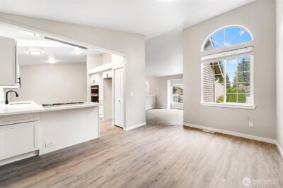 604 213TH Street SW, Bothell, WA 98021 - Photo 12