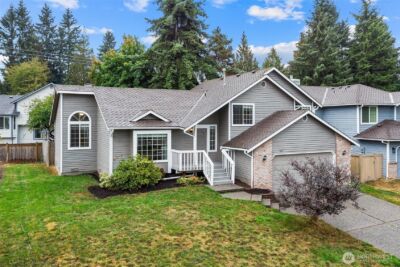 604 213TH Street SW, Bothell, WA 98021 - Photo 3