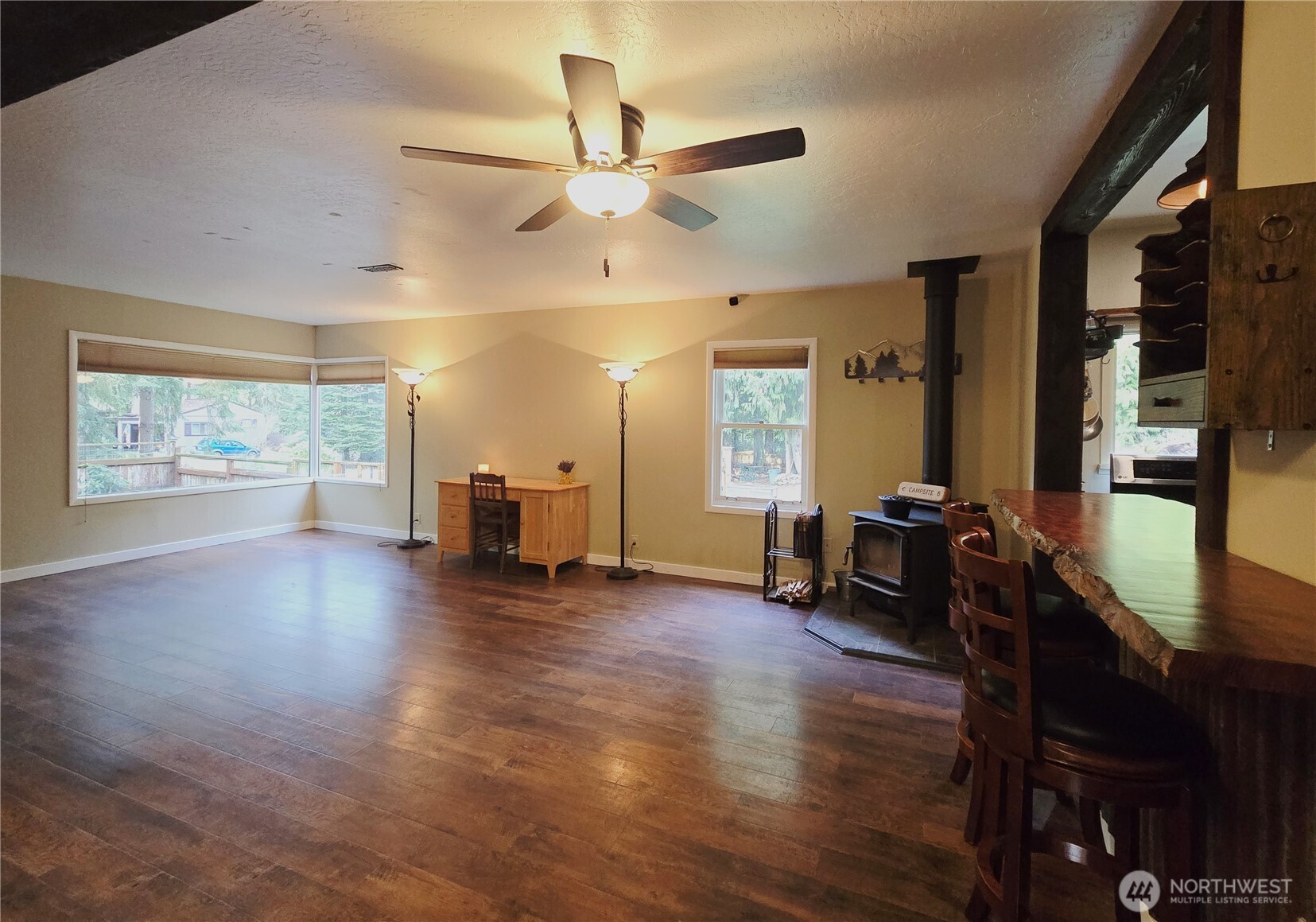 180 Skyline Drive , Port Angeles, WA 98362