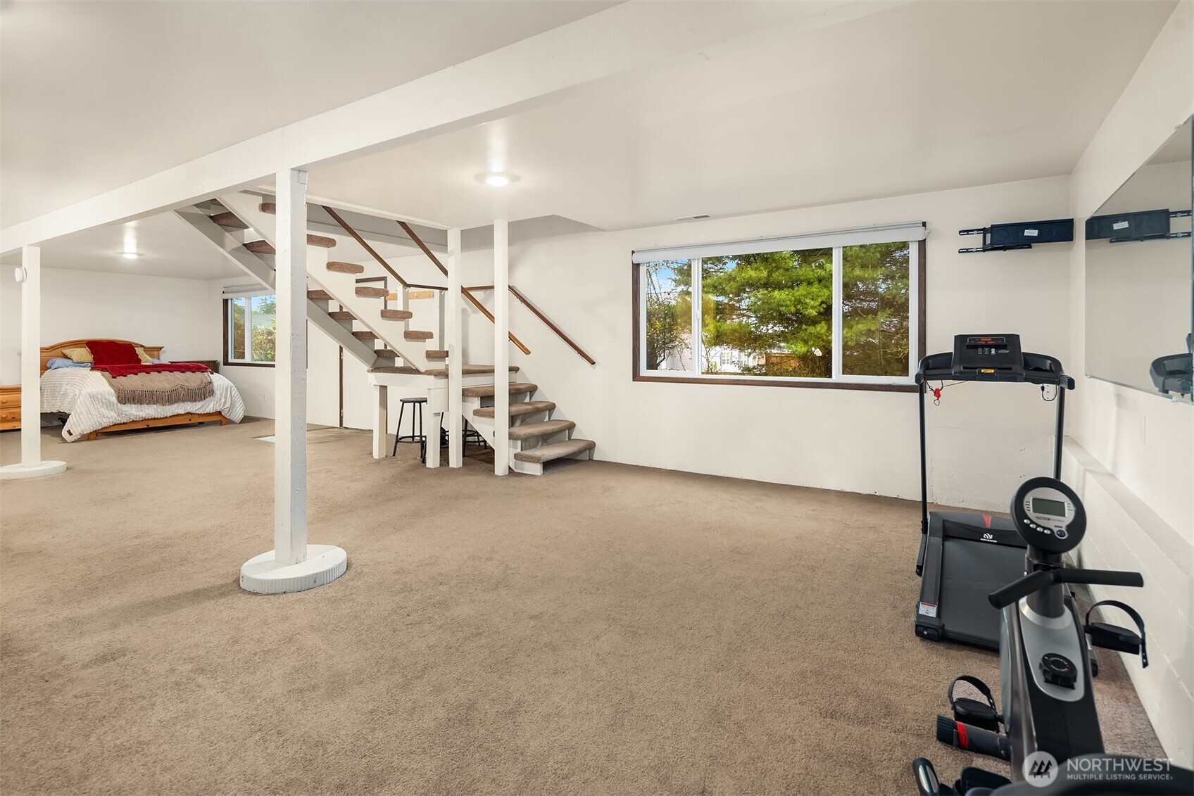 609 NW Broadway Street , Coupeville, WA 98239