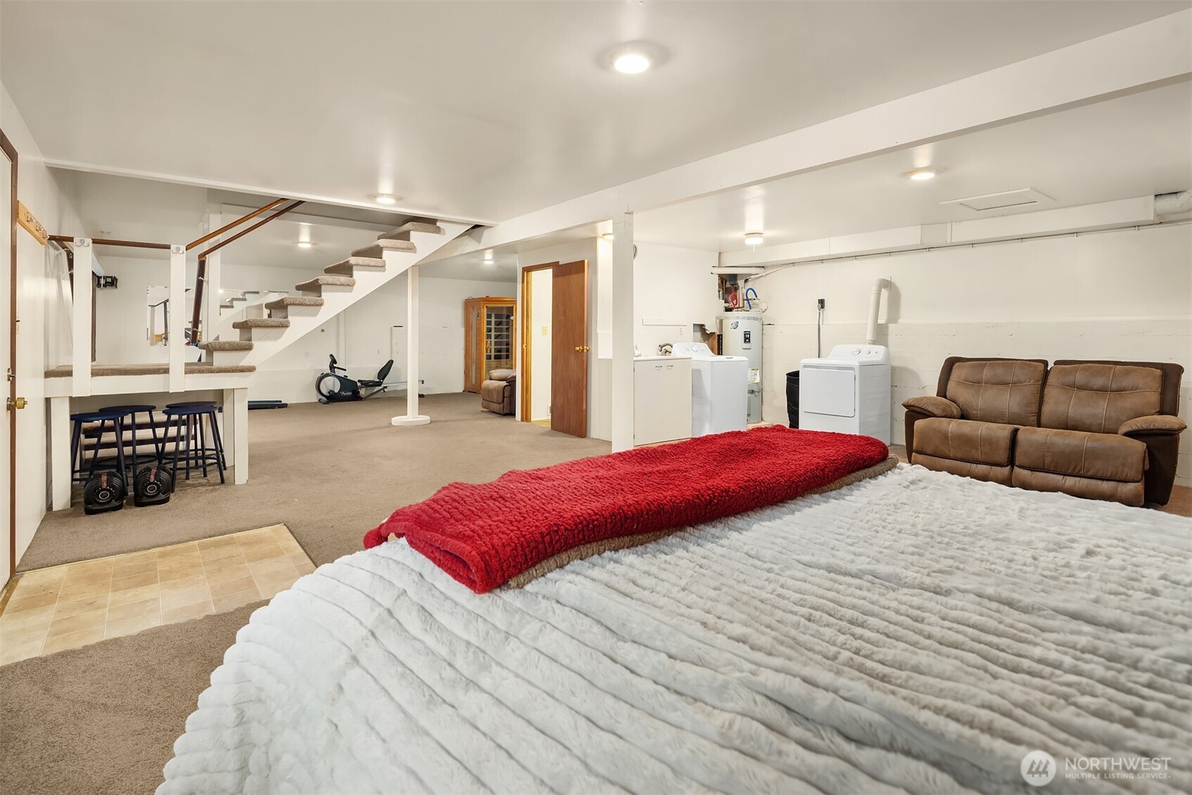 609 NW Broadway Street , Coupeville, WA 98239