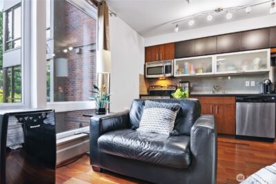 4547 8th Avenue NE #308, Seattle, WA 98105 - Photo 16