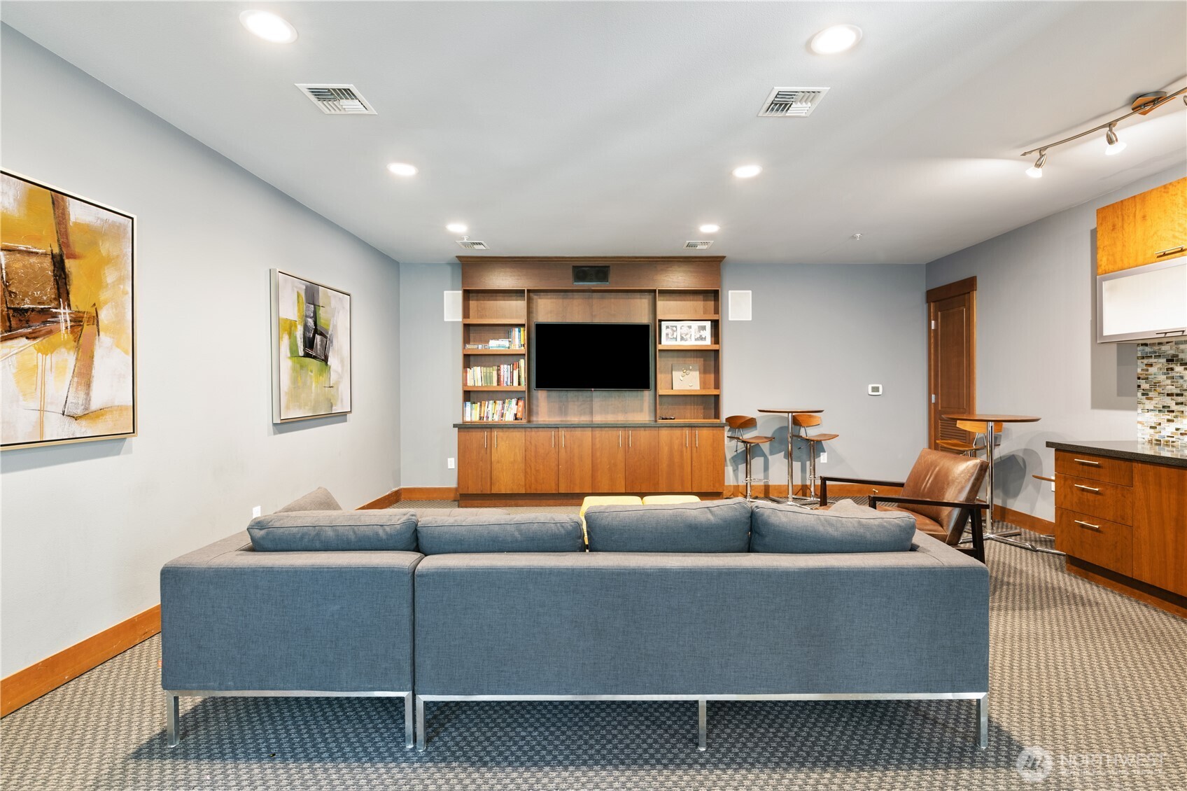 4547 8th Avenue NE #308, Seattle, WA 98105