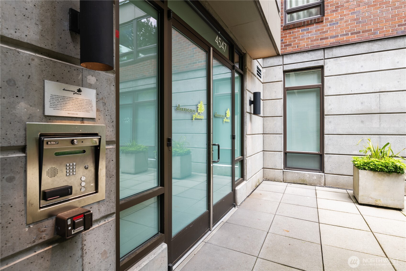 4547 8th Avenue NE #308, Seattle, WA 98105