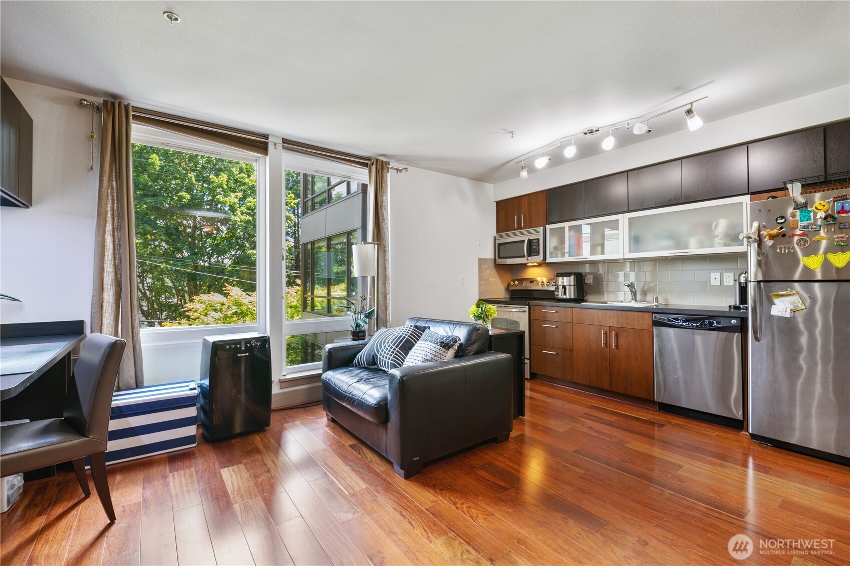 4547 8th Avenue NE #308, Seattle, WA 98105