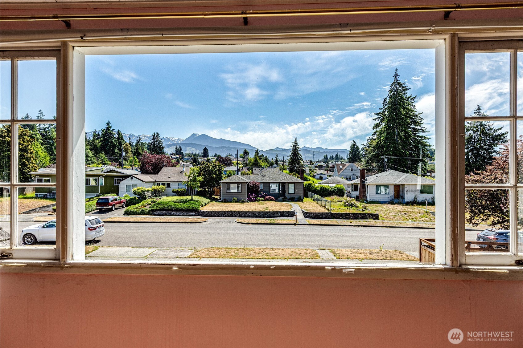 1415 E 2nd Street , Port Angeles, WA 98362