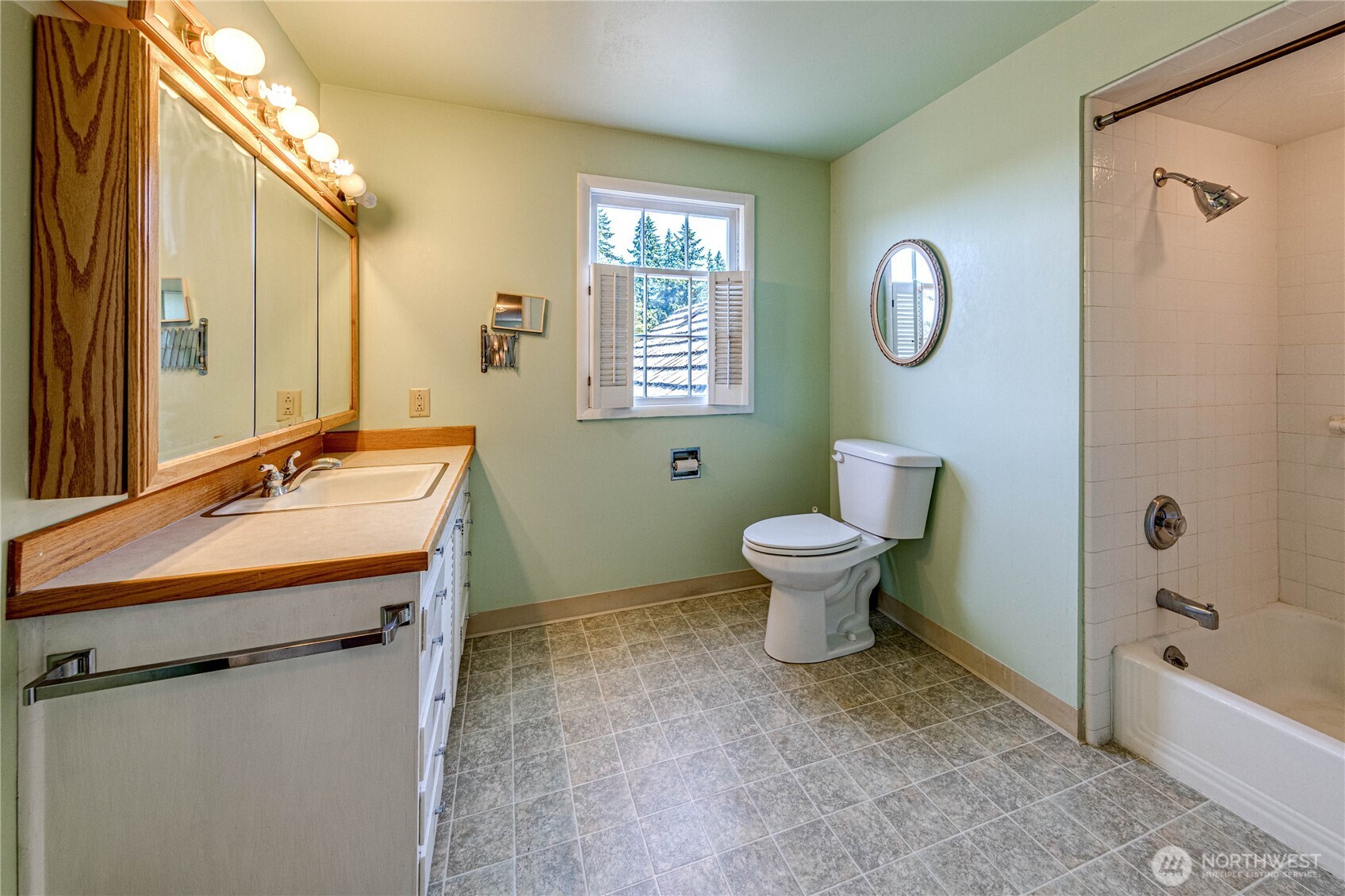 1415 E 2nd Street , Port Angeles, WA 98362