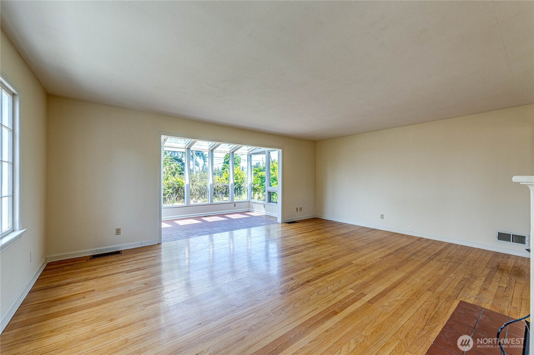 1415 E 2nd Street , Port Angeles, WA 98362