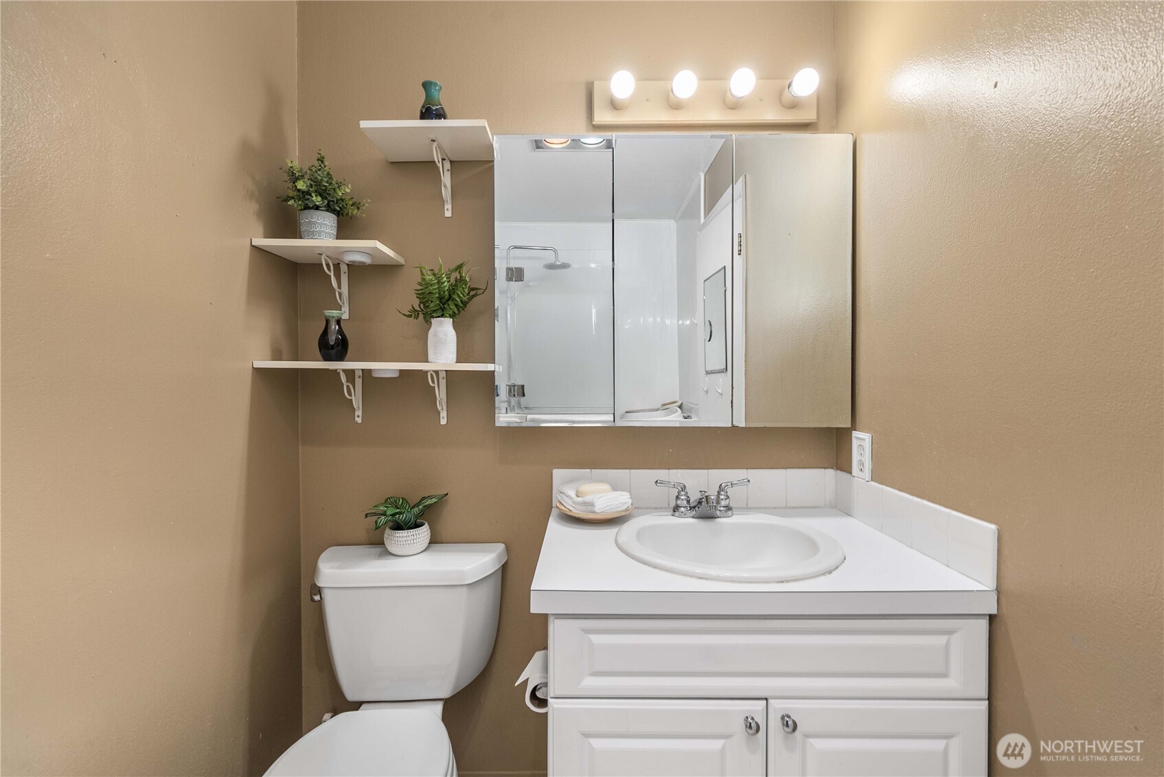 1425 33rd Street SE, Auburn, WA 98002