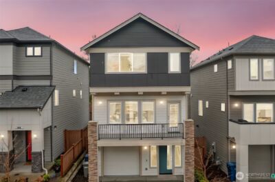 309 207th Place SE, Bothell, WA 98012 - Photo 2