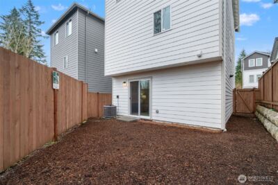 309 207th Place SE, Bothell, WA 98012 - Photo 25